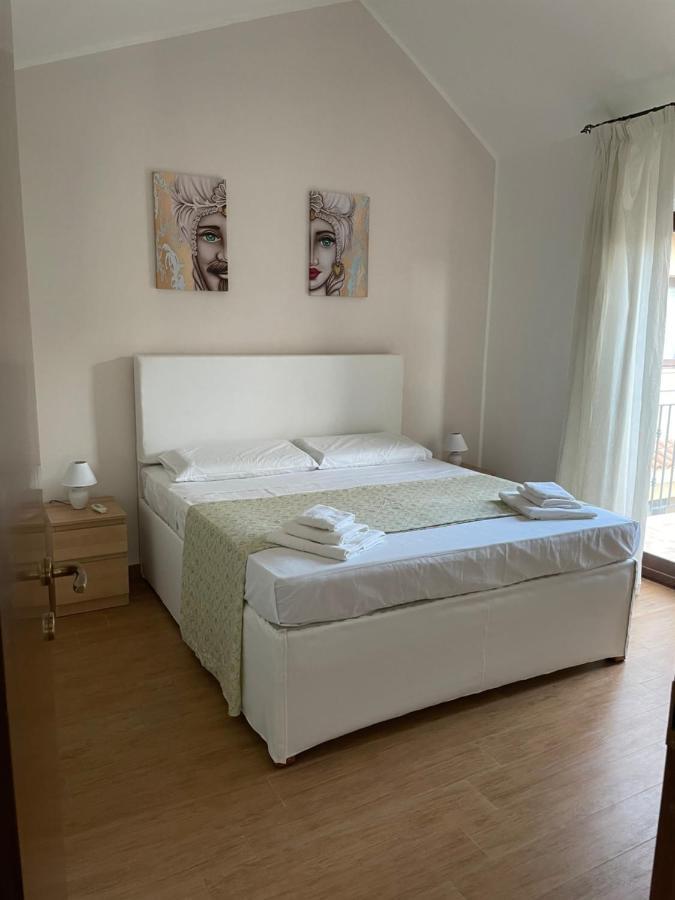 Villetta Climene Apartment Giardini Naxos Eksteriør billede