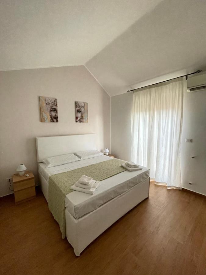 Villetta Climene Apartment Giardini Naxos Eksteriør billede